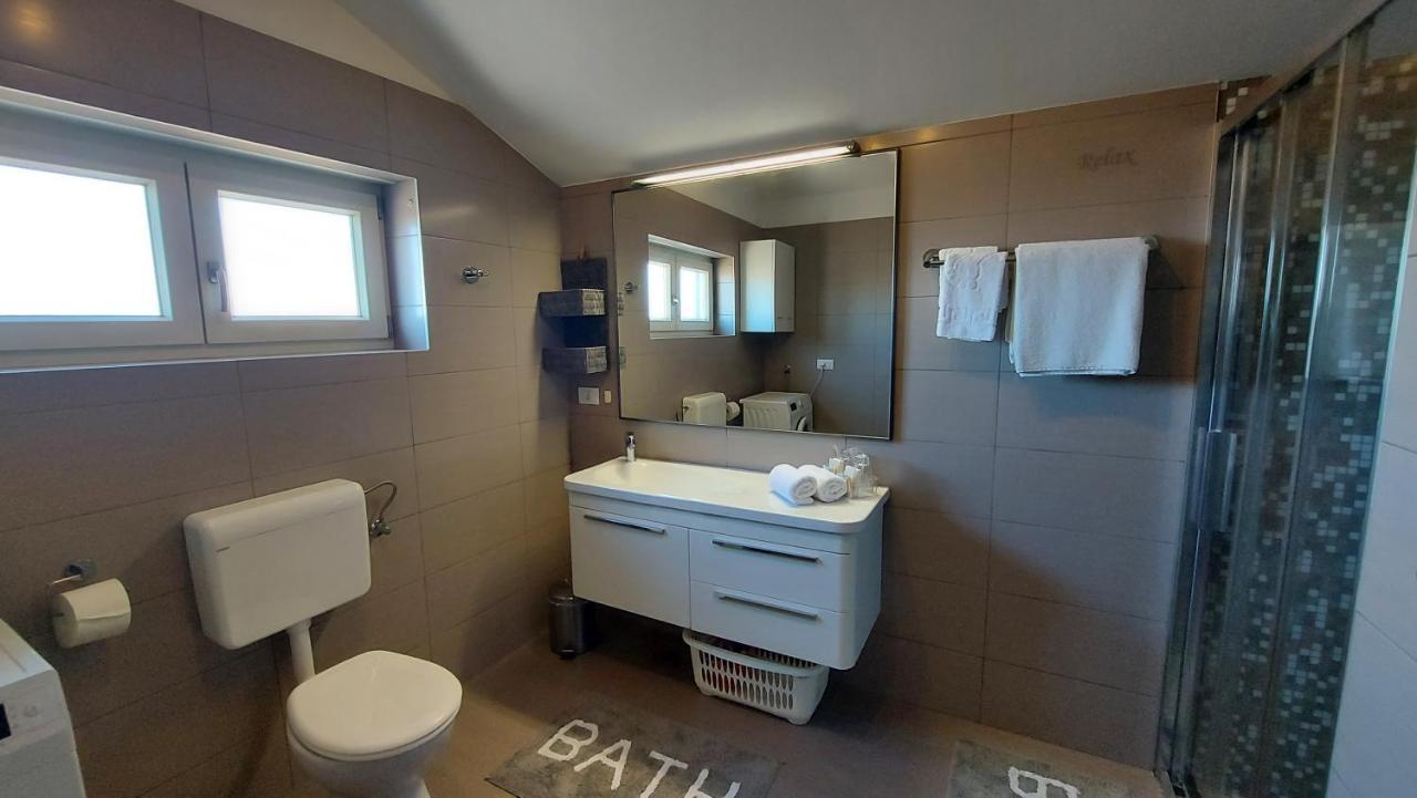 Rooms And Apartments Istrasoley بالي المظهر الخارجي الصورة